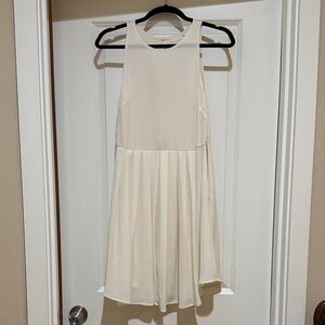 Chic Cream Sleeveless Dress
